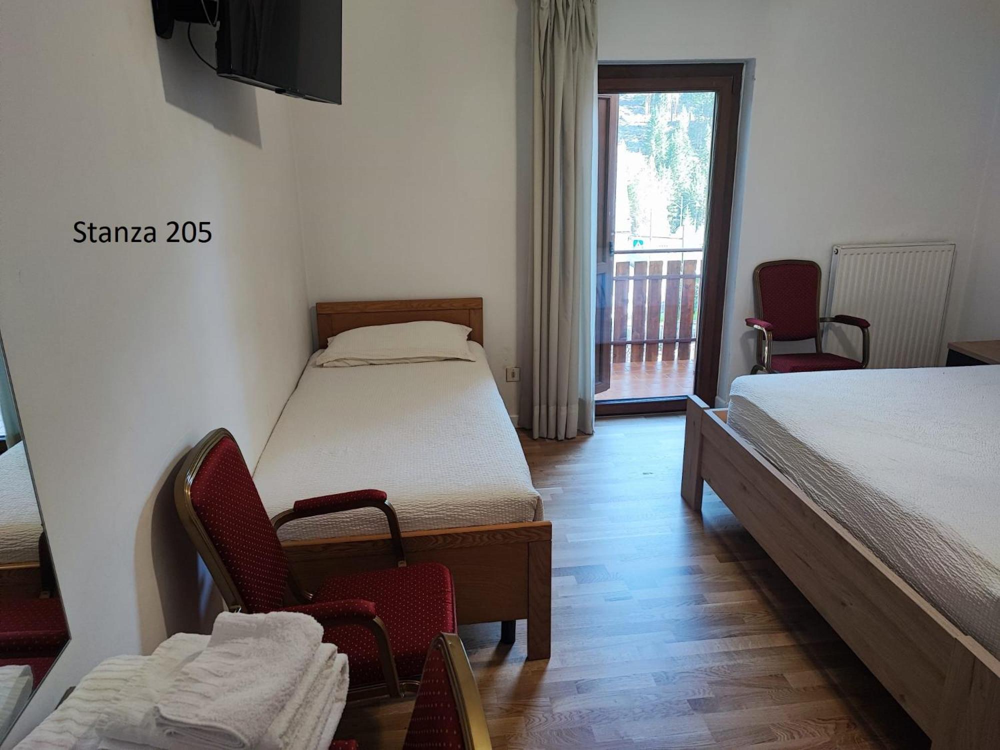 Hotel Pizboe มาซซิน ภายนอก รูปภาพ