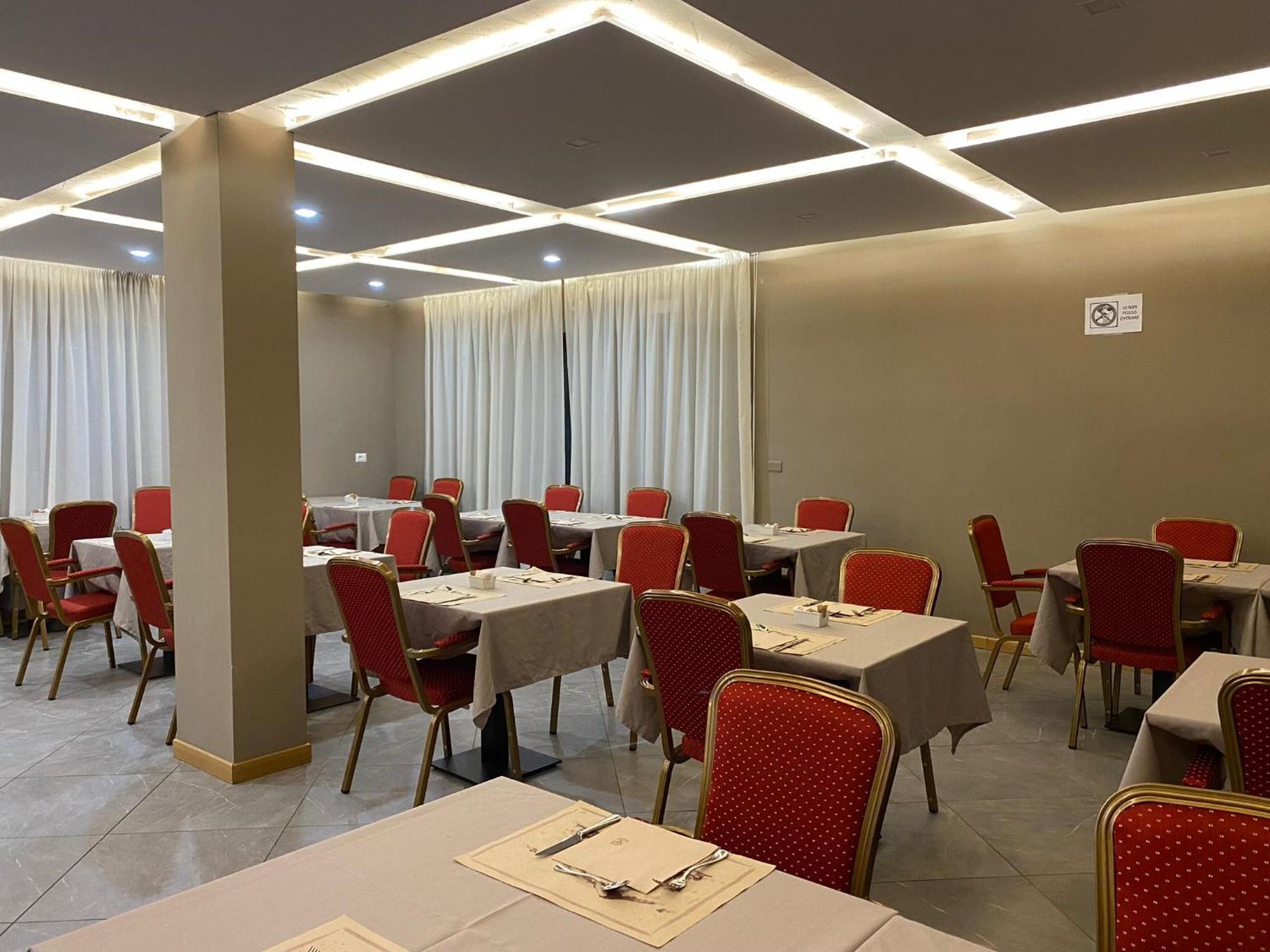 Hotel Pizboe มาซซิน ภายนอก รูปภาพ